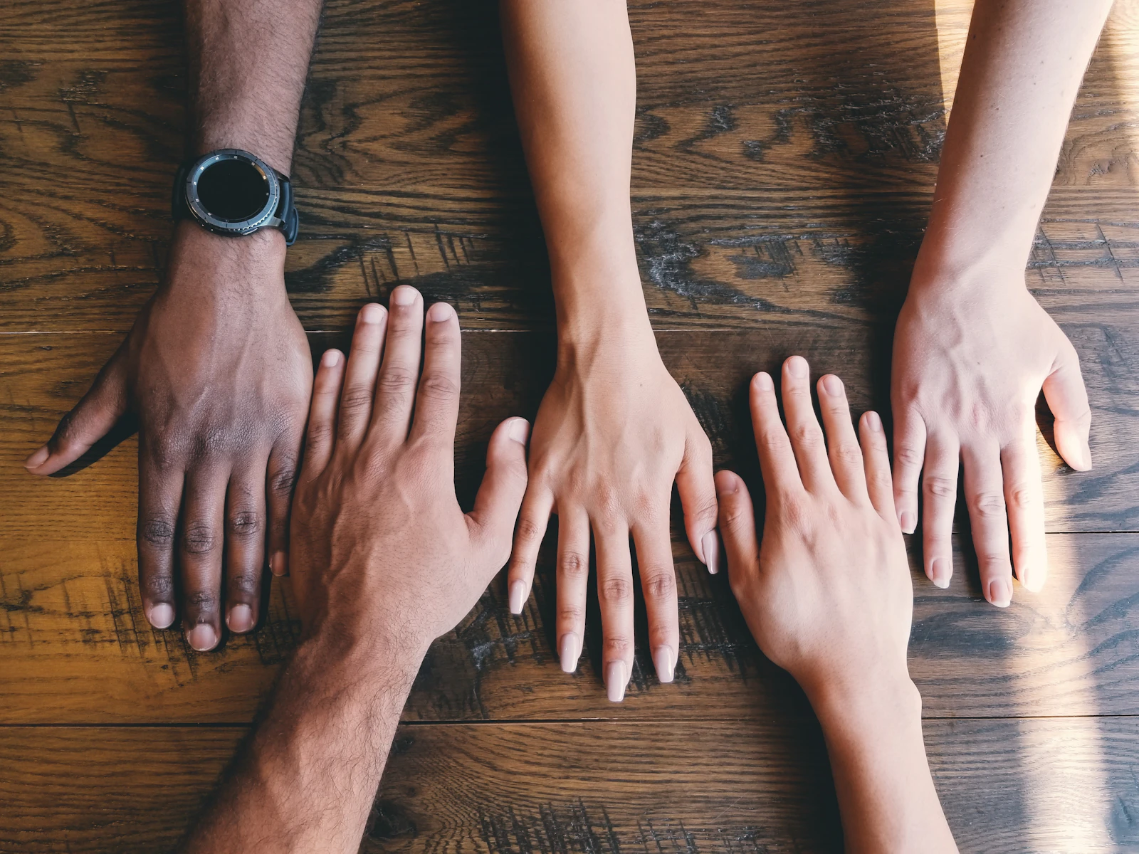 Cooperativa de iniciativa social vs empresa de cuidados